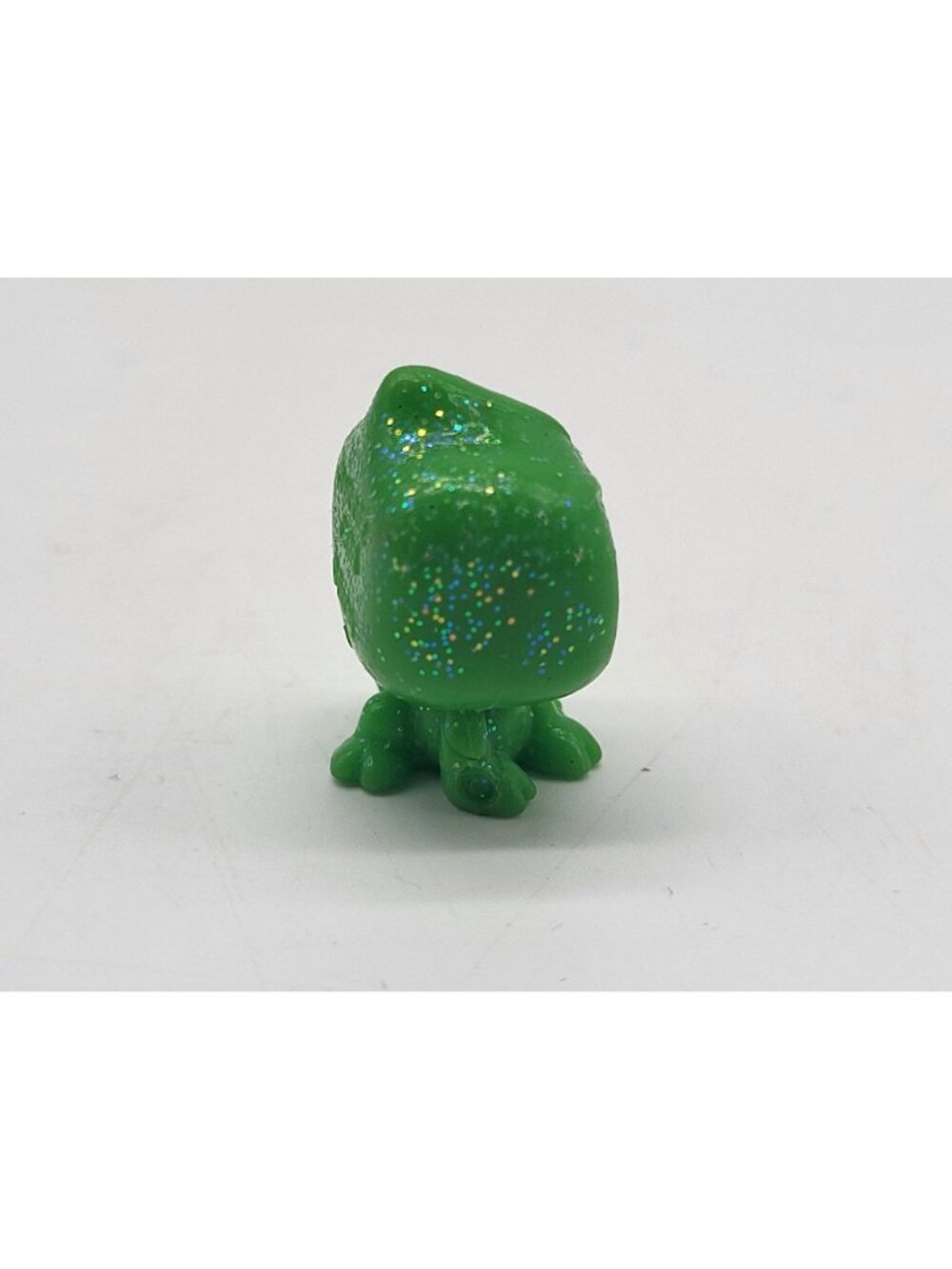 Disney Doorables Pascal the Chameleon Tangled Glitter Figure Green Moose - Picture 4 of 8